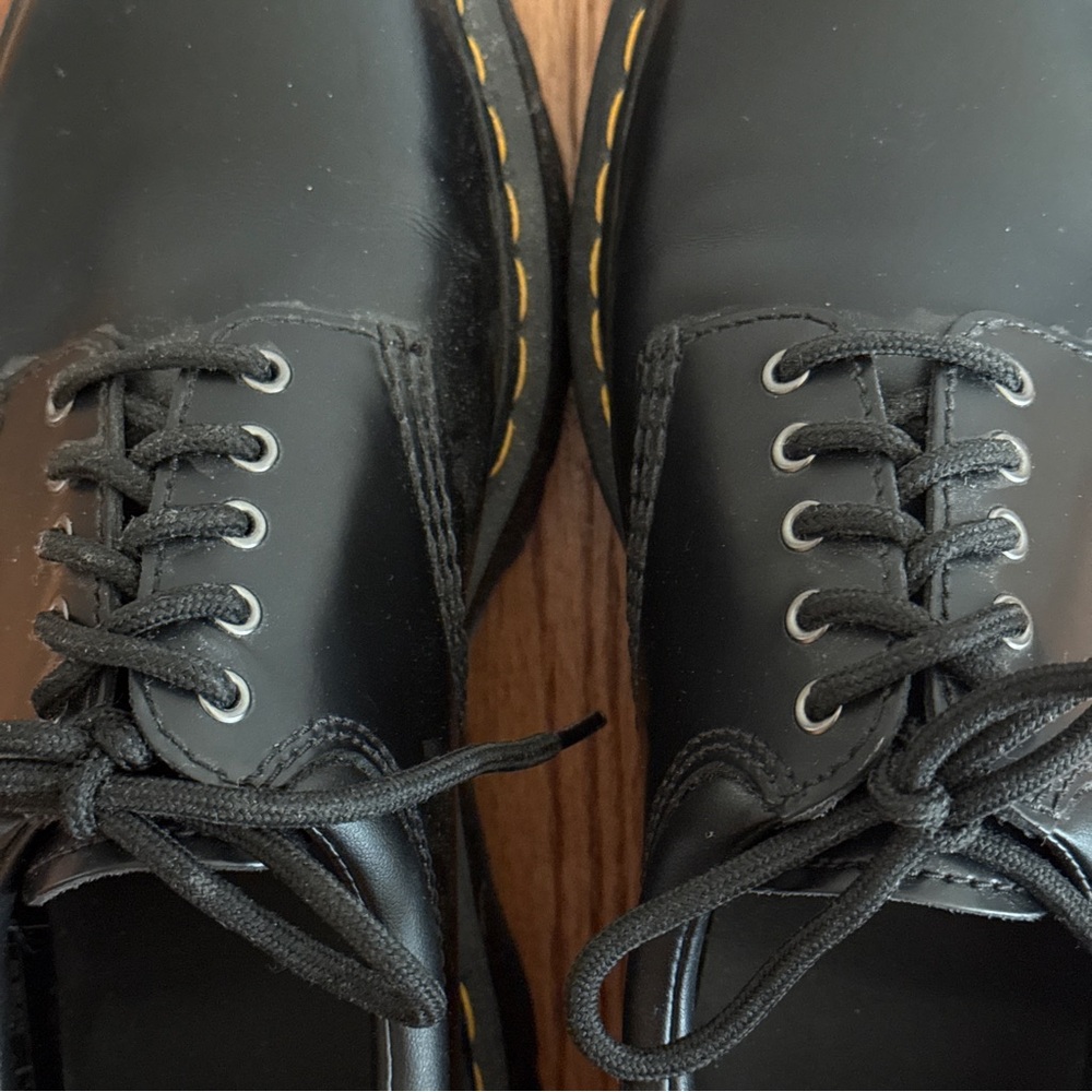 8053 Leather Platform Casual Shoes - Women’s Size 10 (Like New/Rarely Worn) - Picture 8 of 12